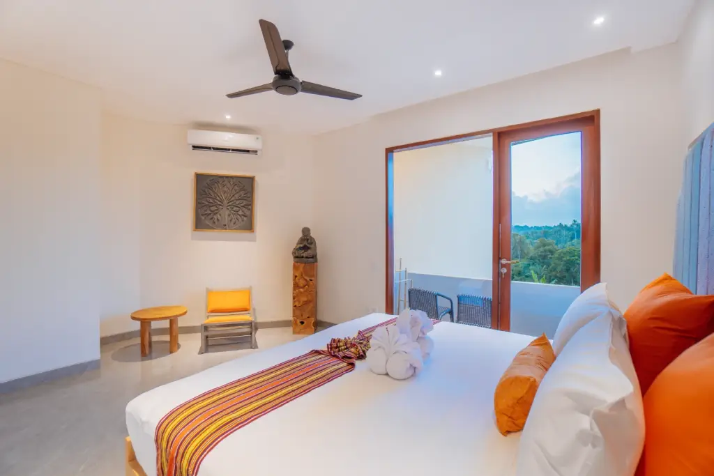 Spacious room with natural view in Bali